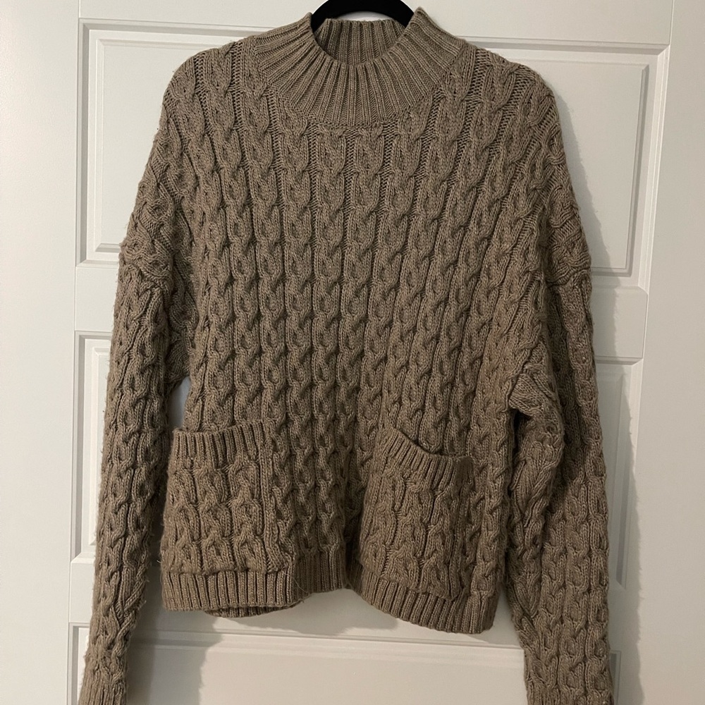Cozy Cable Knit Sweater - Taupe